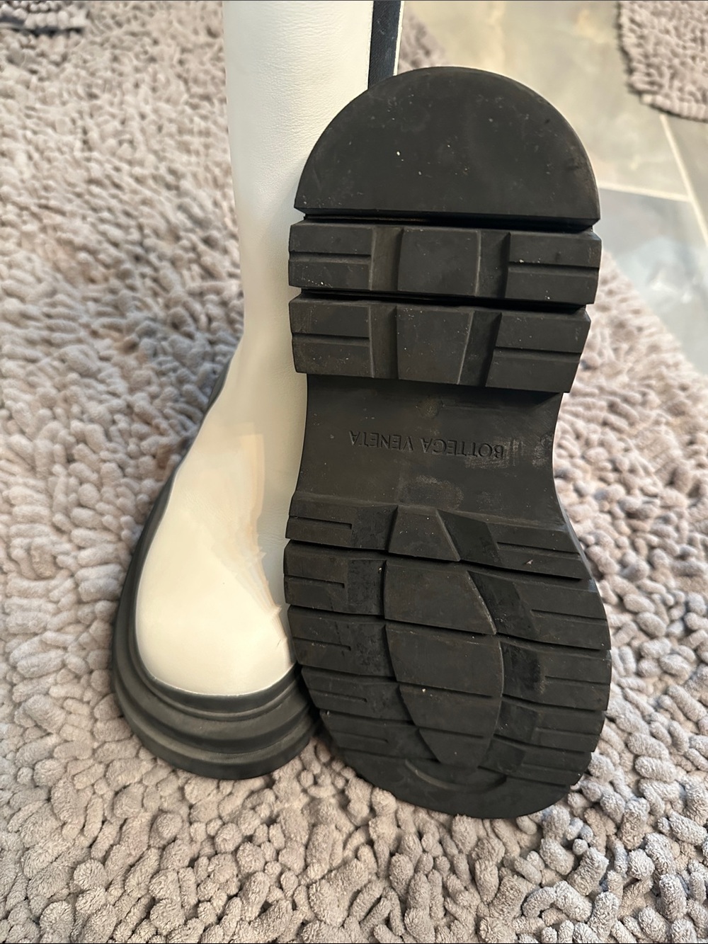 EUC Bottega Veneta Tire Boots White Platform Boots with Black Panels EU 39 US 8 - Picture 3 of 6